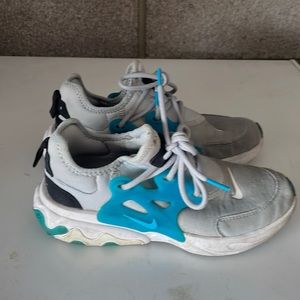 Nike presto size 5y EUC